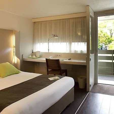 Hotell Campanile - Geneve Annemasse